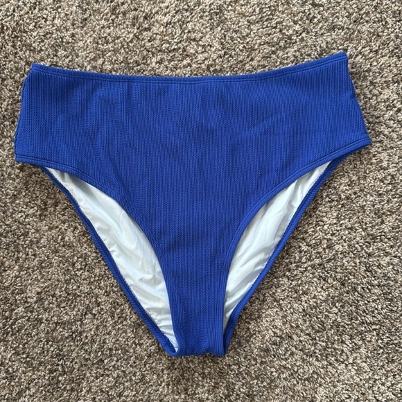 Cupshe Royal Blue Halter Top Bikini Swimsuit Women's Size Extra Large - Picture 3 of 5